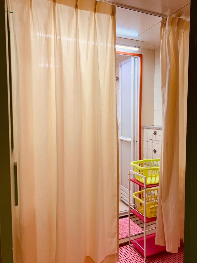 Guesthouse Shiawase Eki Fukuoka  Exterior photo